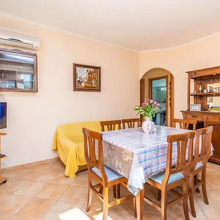 Dom wakacyjny Leone Campofelice Di Roccella